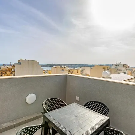 Ferienwohnung A Sunny 2Br Pent With Comfy, Fully Equipped Living By 360 Estates St. Paul's Bay Exterior foto