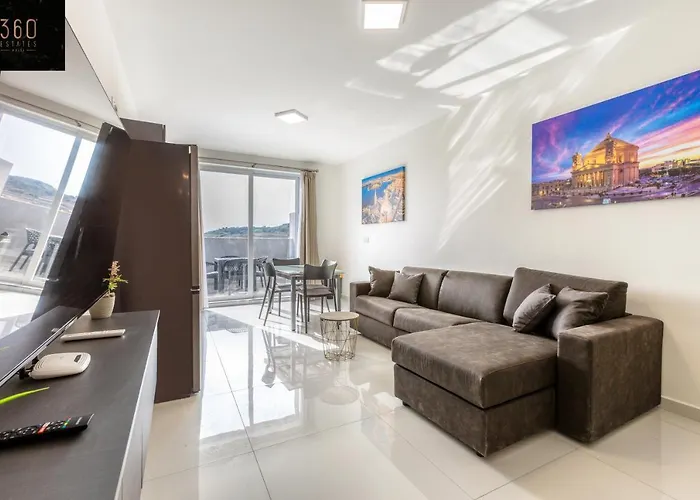A Sunny 2Br Pent With Comfy, Fully Equipped Living By 360 Estates