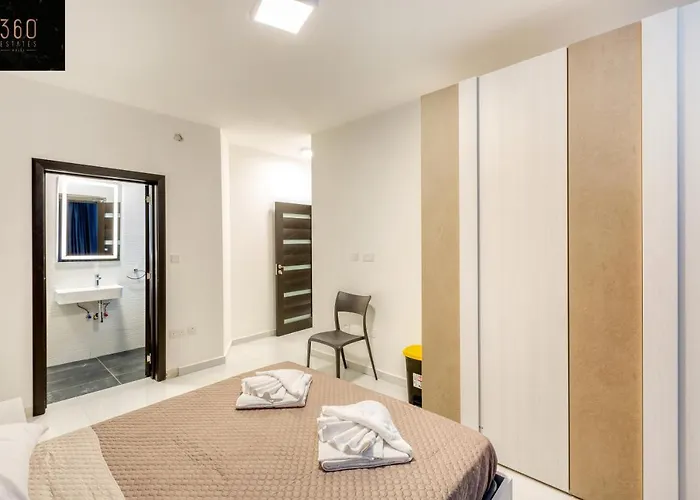 A Sunny 2Br Pent With Comfy, Fully Equipped Living By 360 Estates