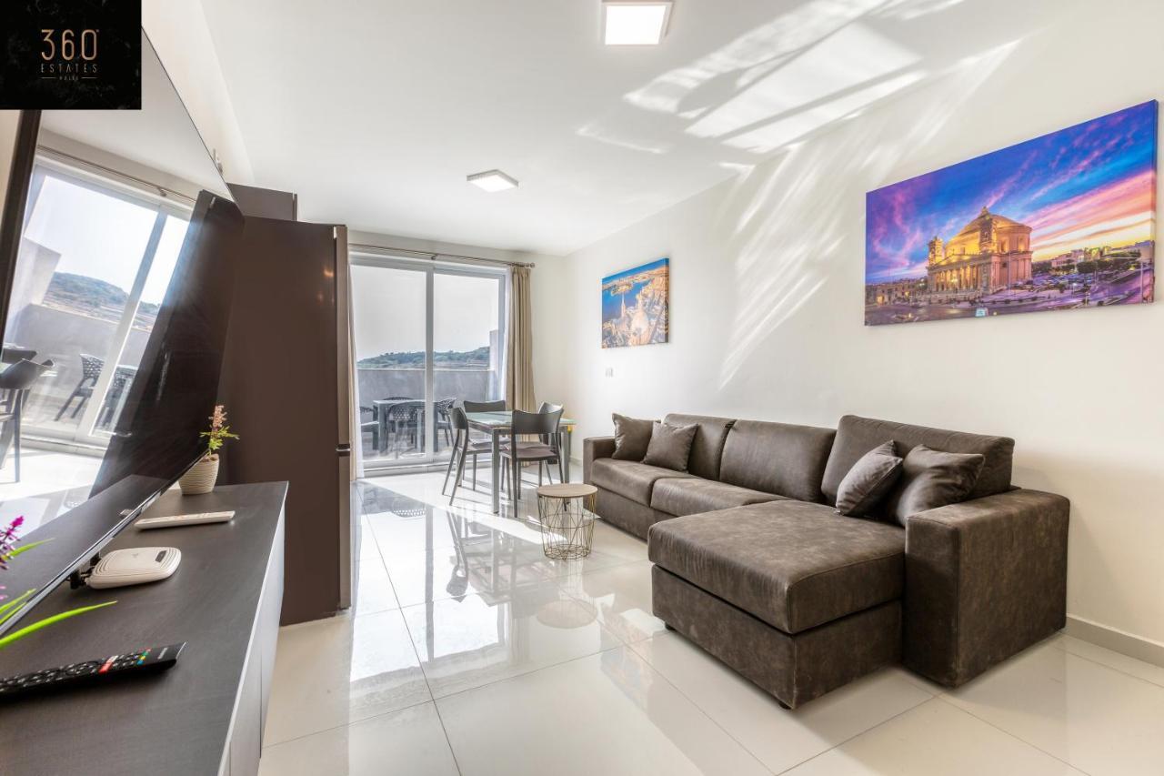 Apartment A Sunny 2br Pent With Comfy, Fully Equipped Living By 360 Estates