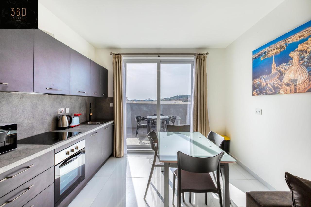 A Sunny 2br Pent With Comfy, Fully Equipped Living By 360 Estates St. Paul's Bay