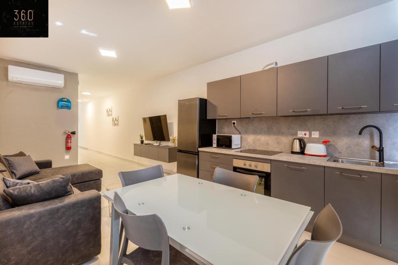 A Sunny 2br Pent With Comfy, Fully Equipped Living By 360 Estates * St. Paul's Bay